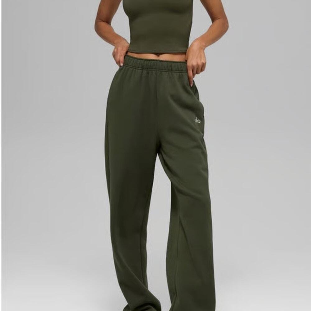 NWT Alo Yoga Accolade Sweatpants Dark Olive Active Gym Sports Running Size 2X